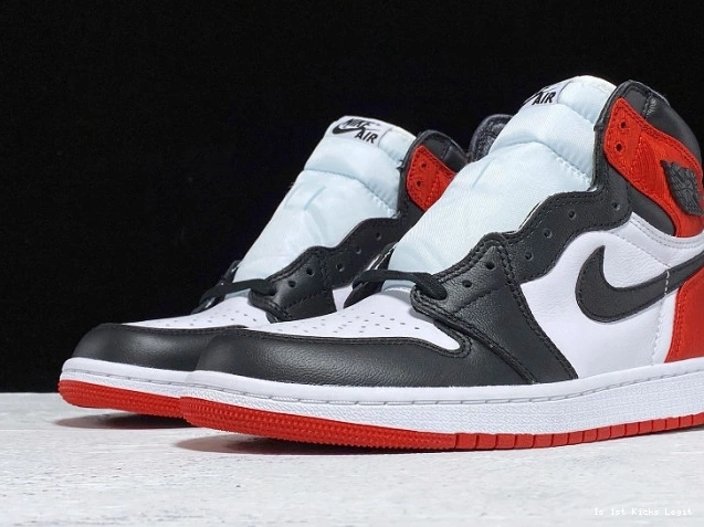 Jordan Air 1 CD0461-016 Satin Black High Toe Retro 0817